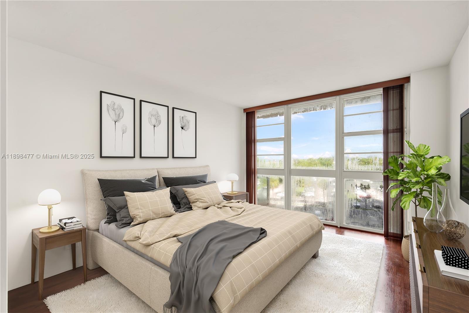 BRICKELL TOWNHOUSE CONDO - Residential