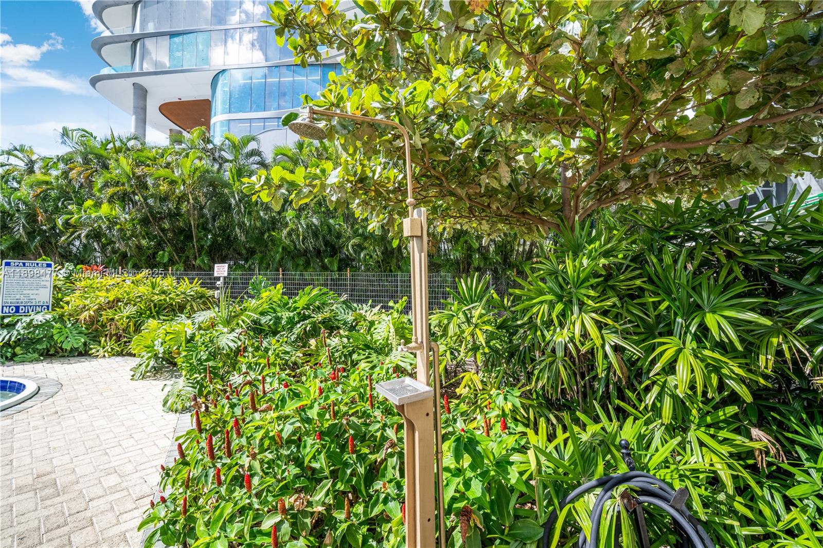 BRICKELL TOWNHOUSE CONDO - Residential