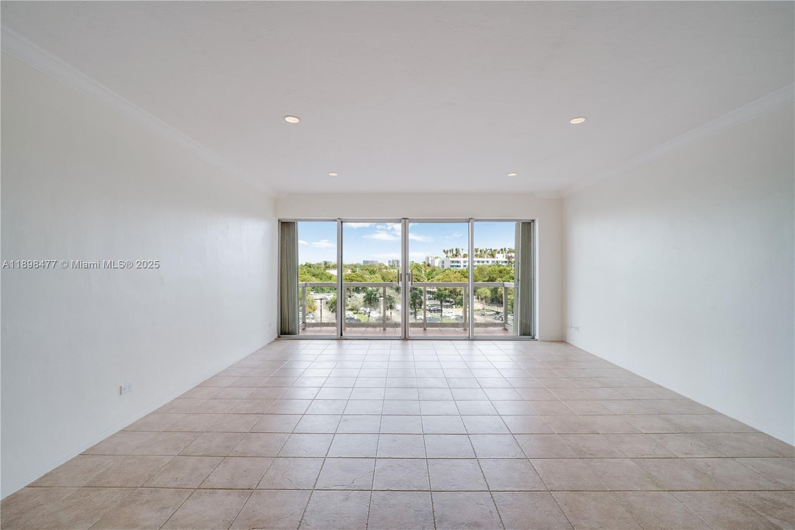 BRICKELL TOWNHOUSE CONDO - Residential