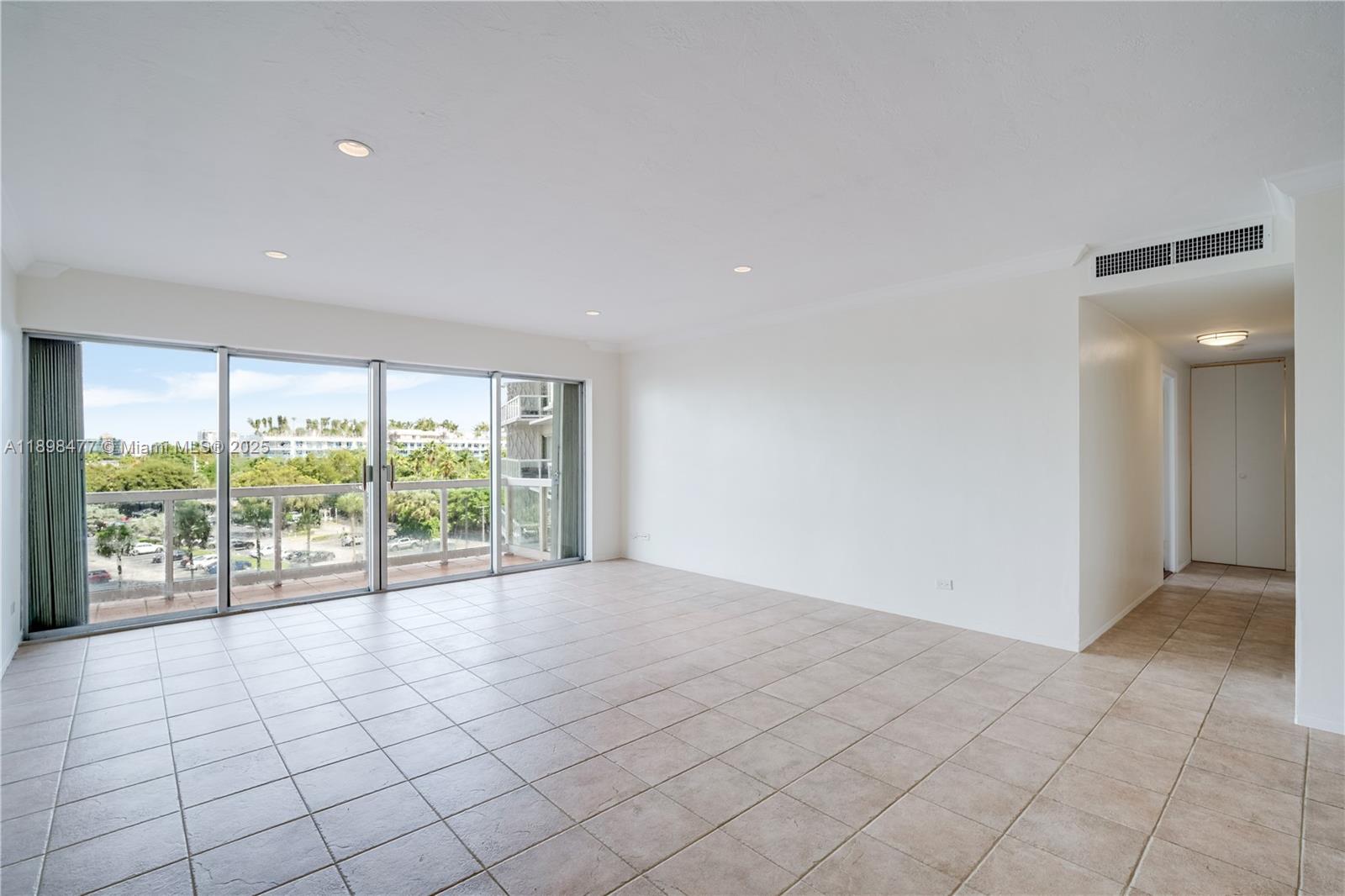 BRICKELL TOWNHOUSE CONDO - Residential