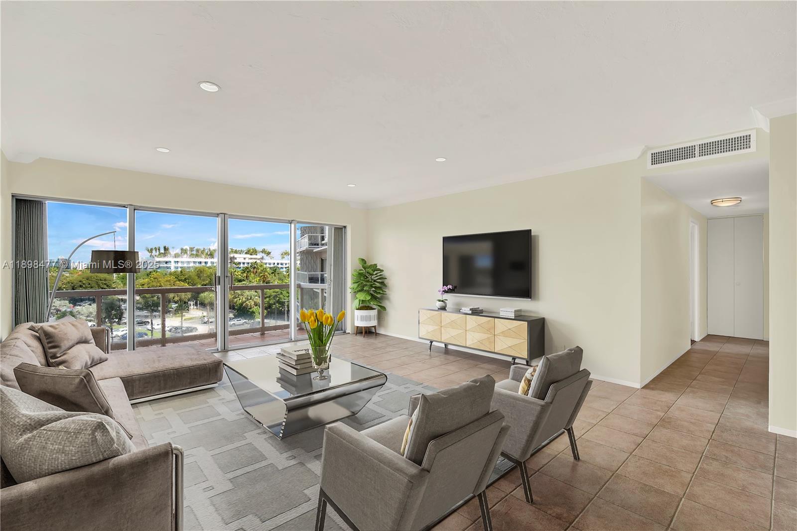 BRICKELL TOWNHOUSE CONDO - Residential