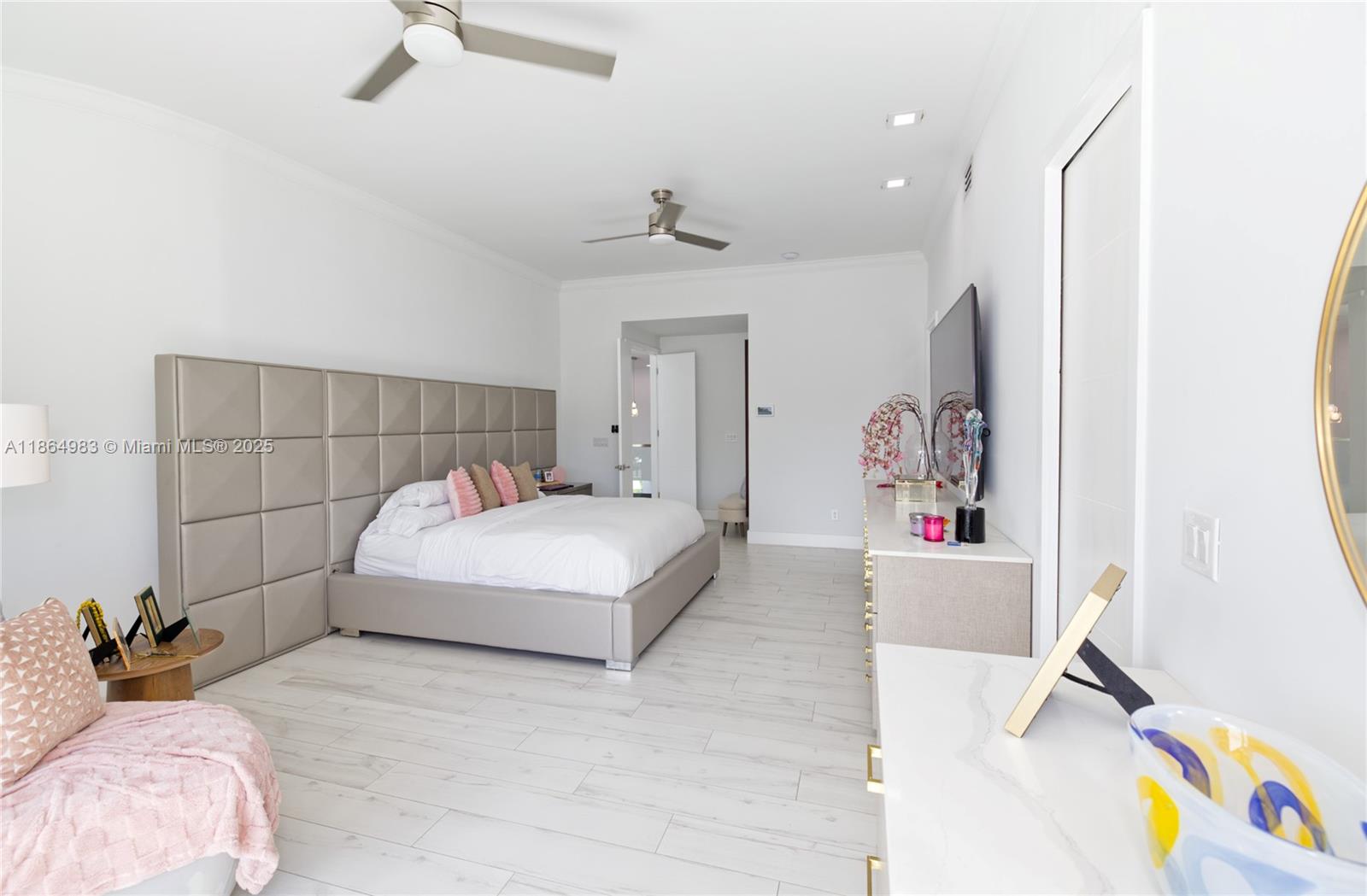 EASTERN SHORES 1ST ADDN - Residential