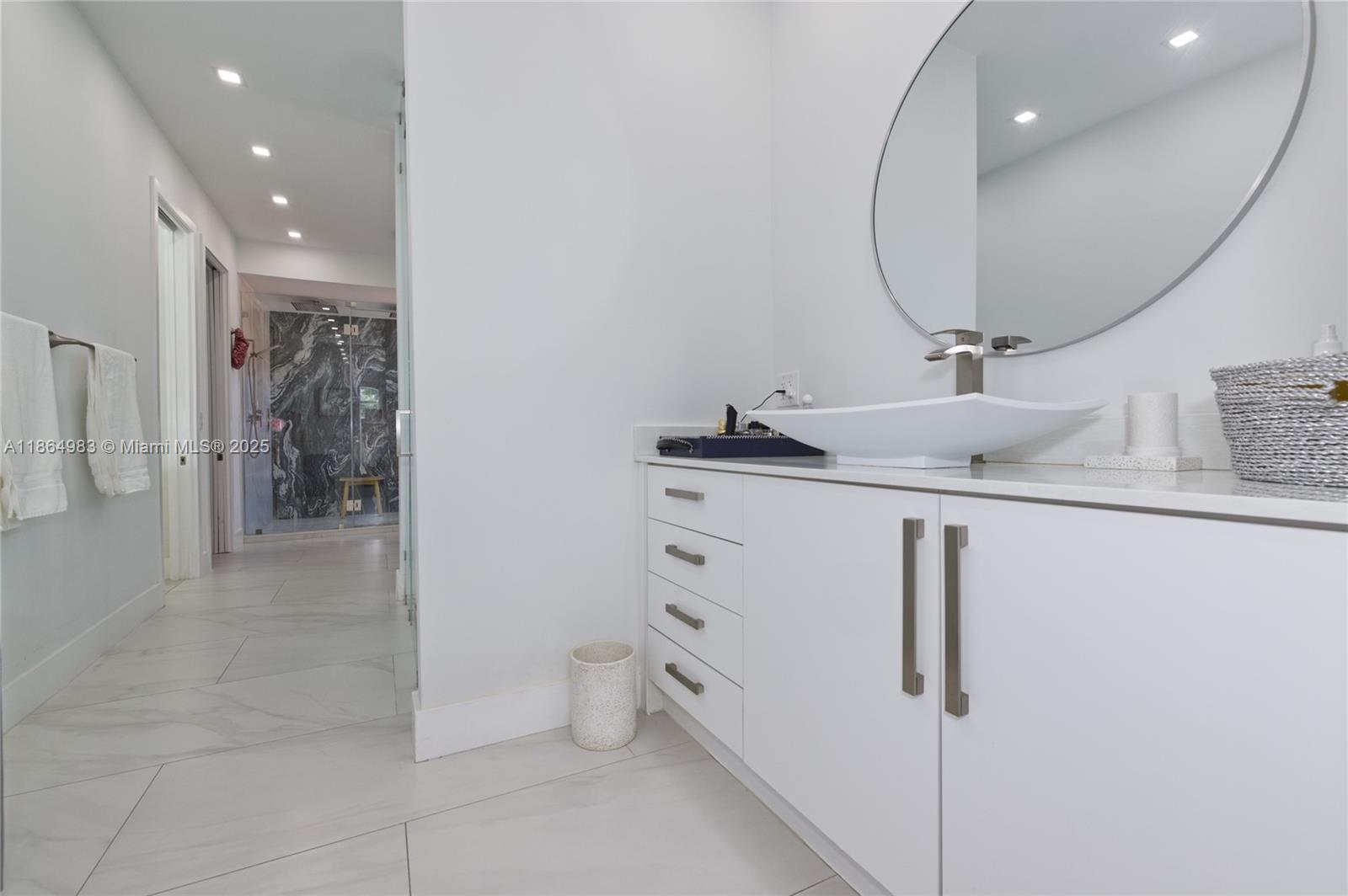 EASTERN SHORES 1ST ADDN - Residential