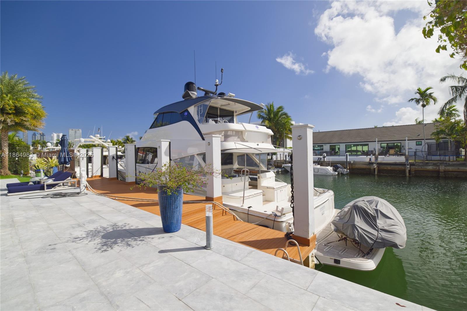 EASTERN SHORES 1ST ADDN - Residential