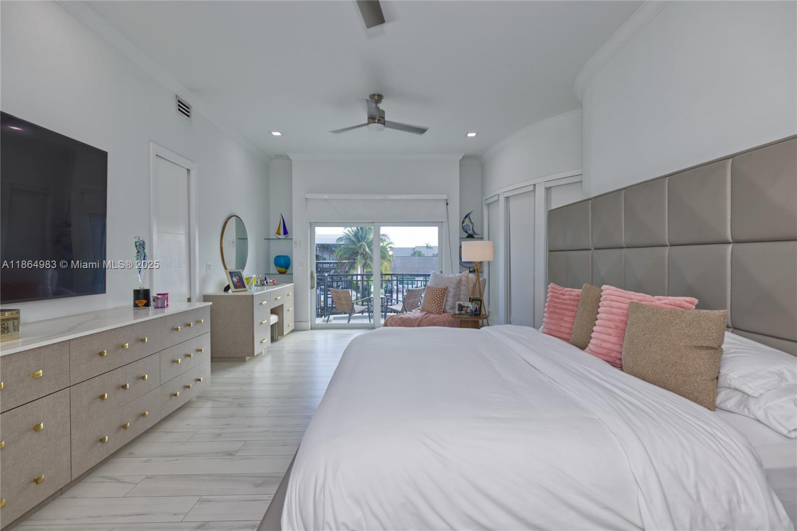 EASTERN SHORES 1ST ADDN - Residential