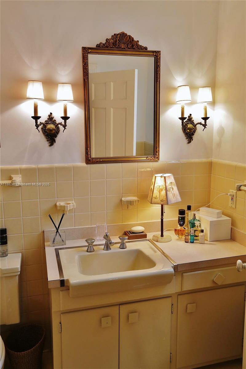 CORAL GABLES BILTMORE ADD - Residential Lease