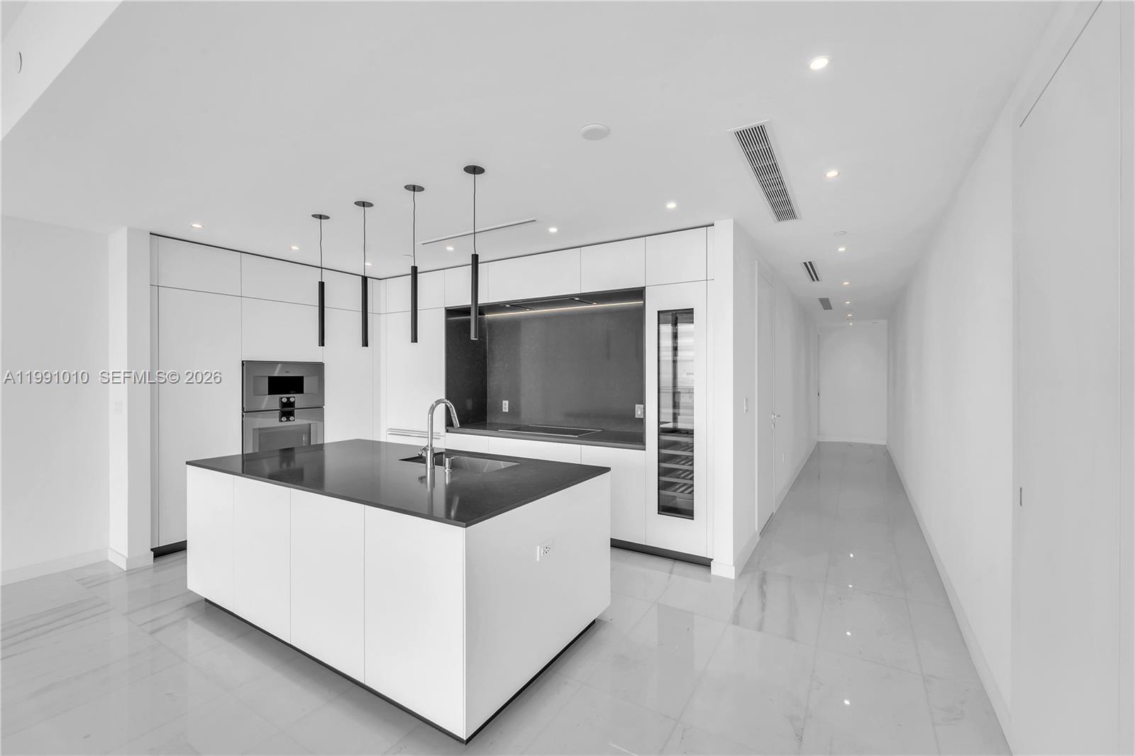 300 Biscayne Boulevard Way 1902E