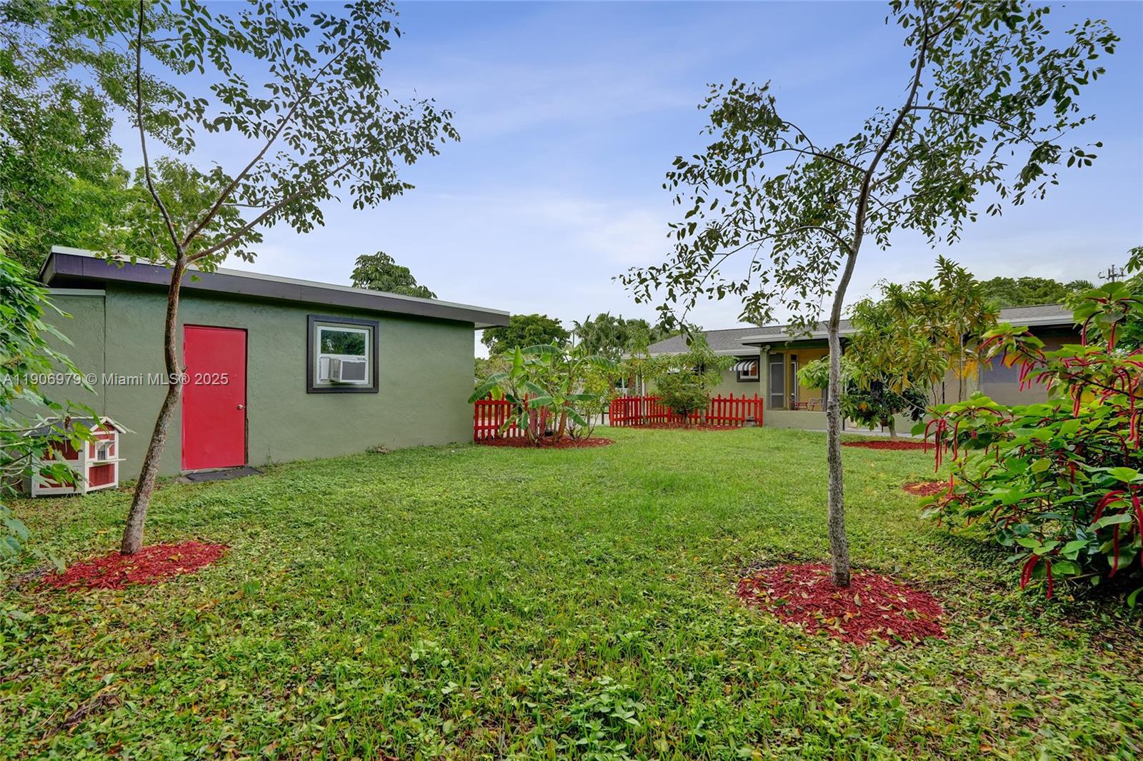 NORTH LAUDERDALE VILLAGE - Residential