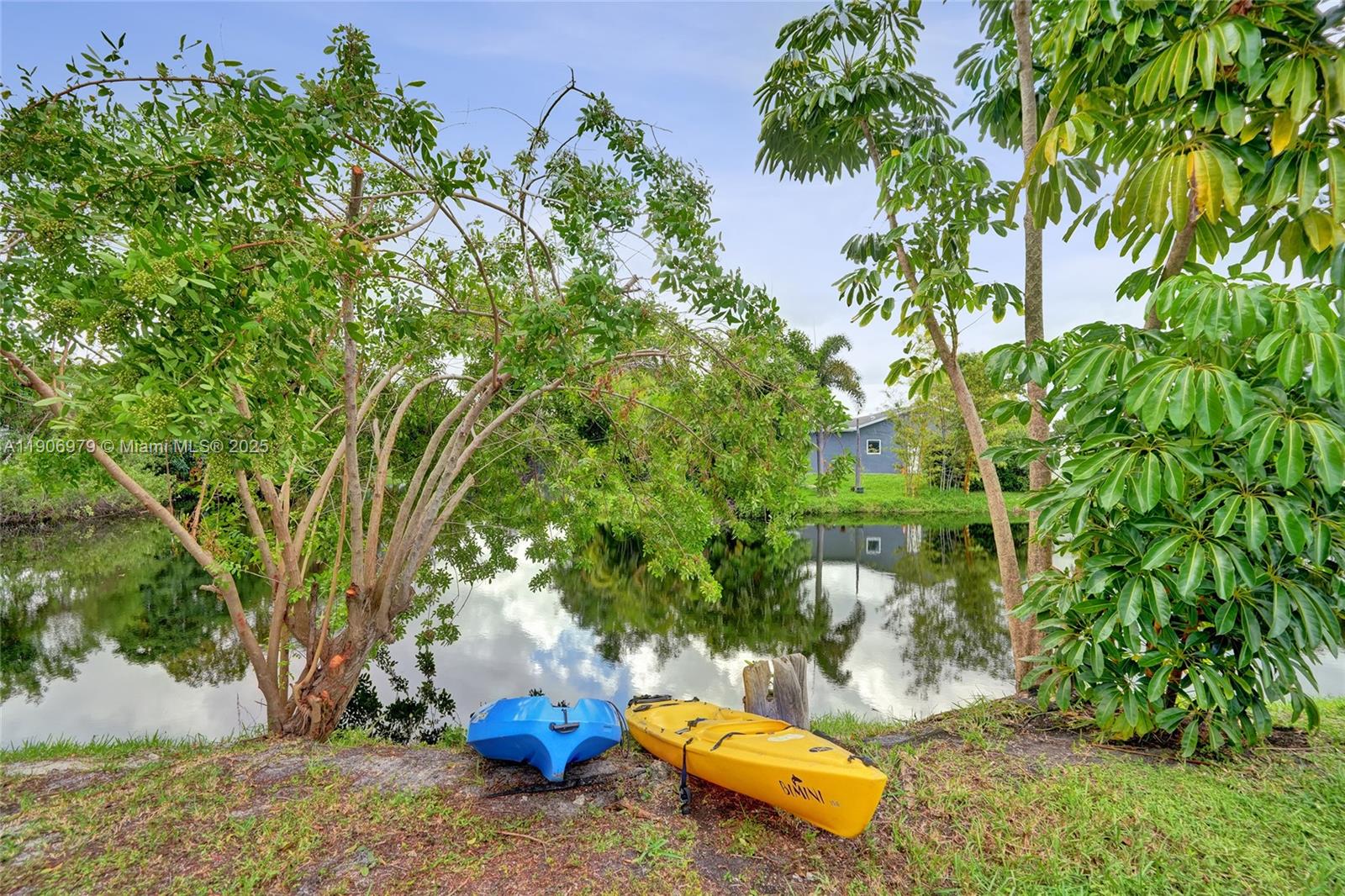 NORTH LAUDERDALE VILLAGE - Residential