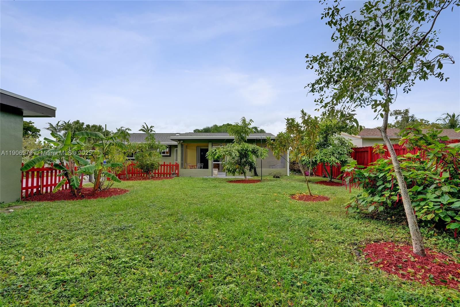 NORTH LAUDERDALE VILLAGE - Residential