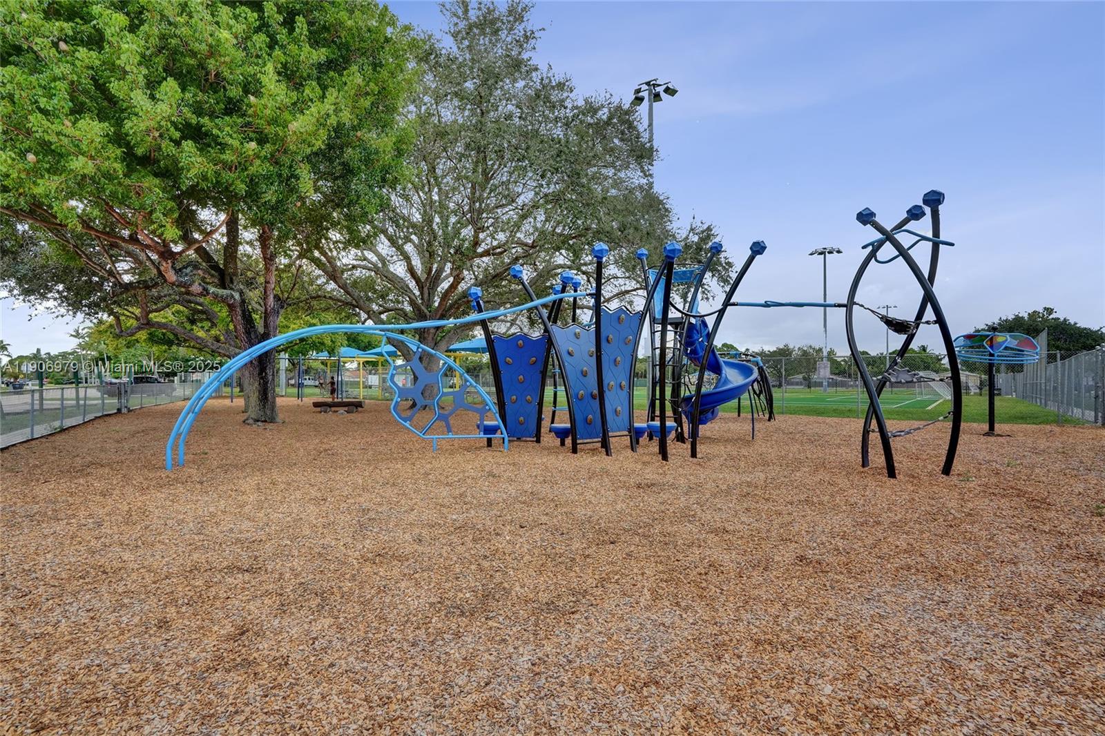 NORTH LAUDERDALE VILLAGE - Residential