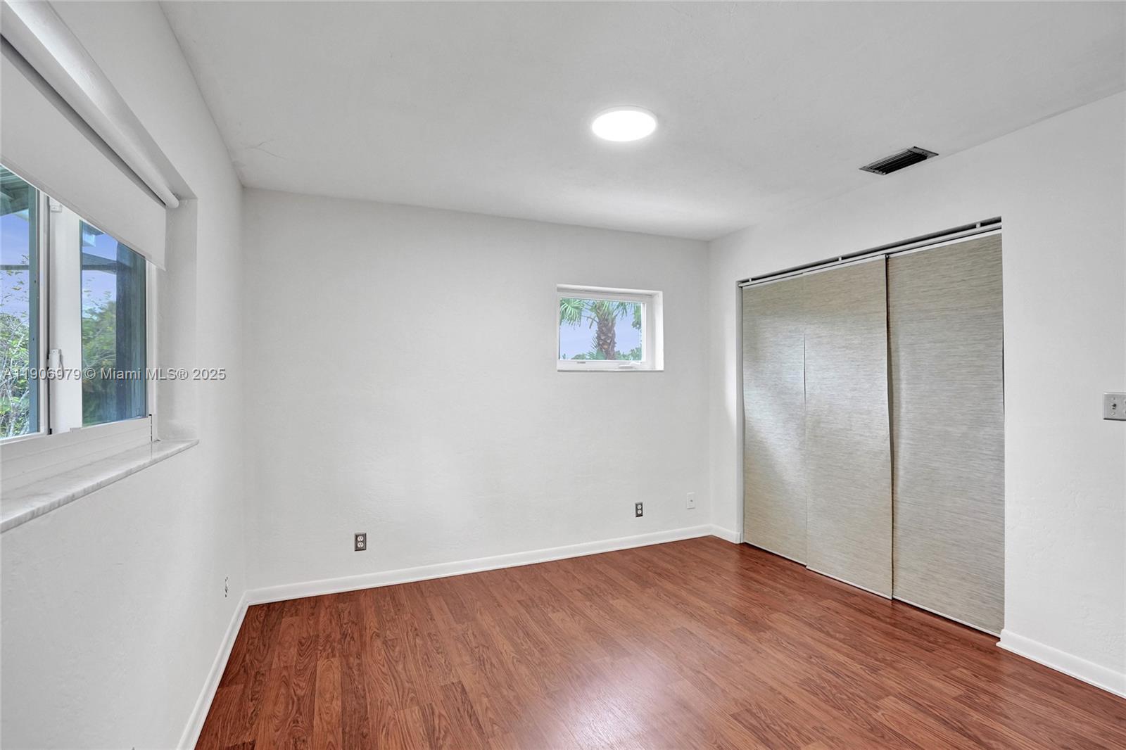 NORTH LAUDERDALE VILLAGE - Residential