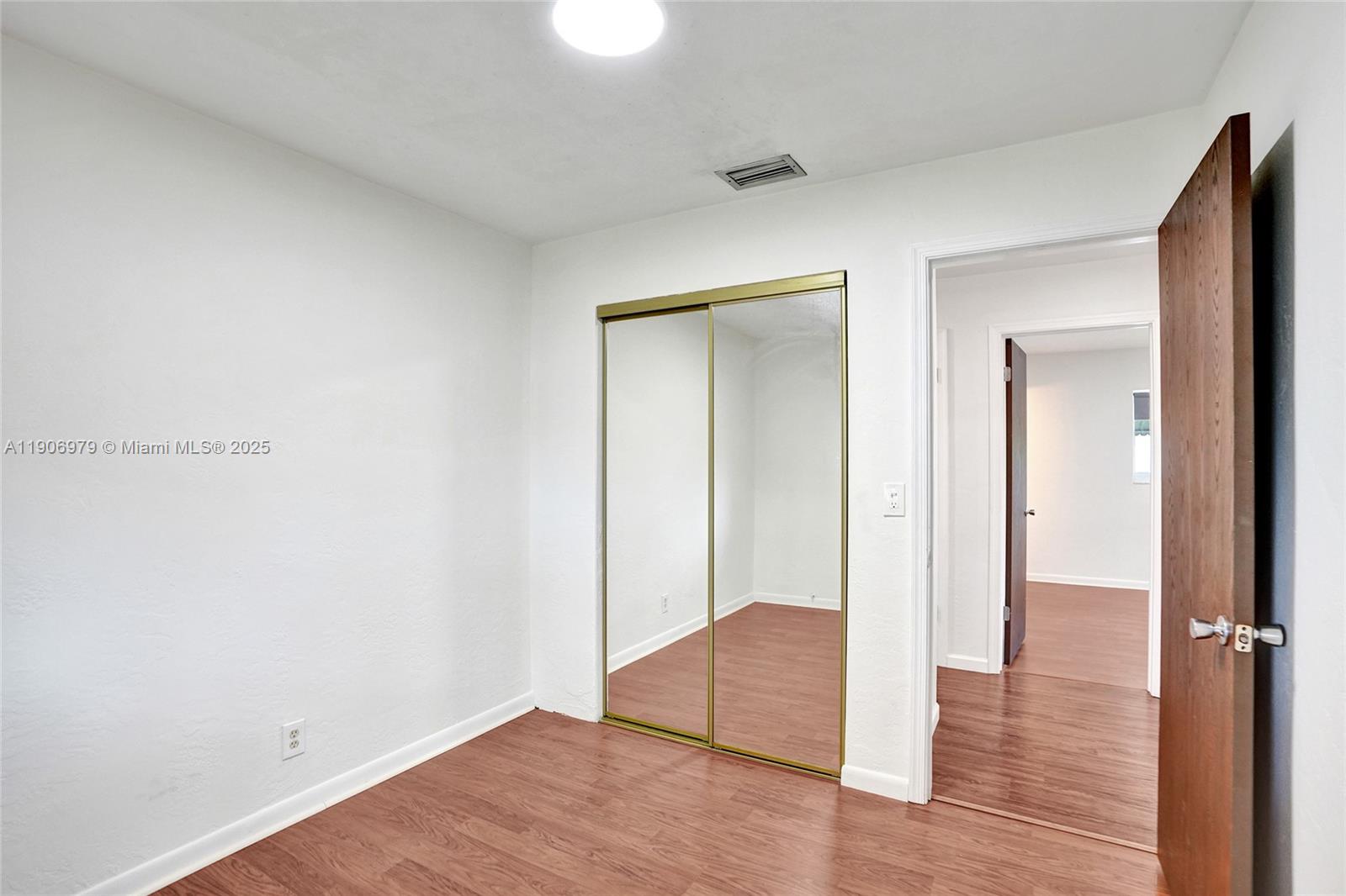 NORTH LAUDERDALE VILLAGE - Residential