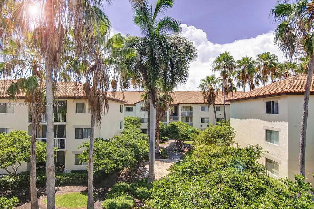 AVAILABLE 09/20 (UNIT CAN'T BE SHOWN TILL AVAILABLE DATE). Waterways Village is a waterfront community in the heart of Aventura. The community offers a variety of functional floor plans and renovated units. Units feature hardwood floors, SS appliances, in unit washer/dryer. Amenities include a Marina front pool, clubhouse & with fitness center. Move in cost are 1st month + $1K deposit. Parking cost $40 p/month. Pet Fee: $400+$55/m. *FAST APPROVAL! (NOTE: Rental rates are subject to change depending on move-in date and lease term. Advertised rate is best rate and maybe on leases longer than 12 months. Proof of income greater than 3x 1 month's rent is required and minimum credit score of 620 or higher in order to be approved).