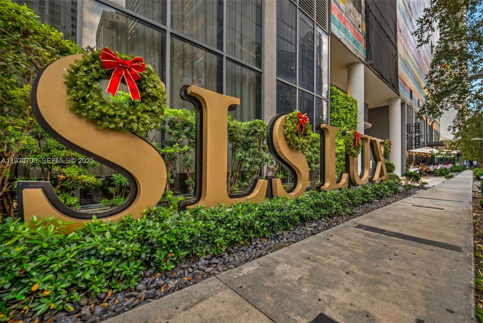 801 SMA RESIDENCE CONDO - Residential Lease