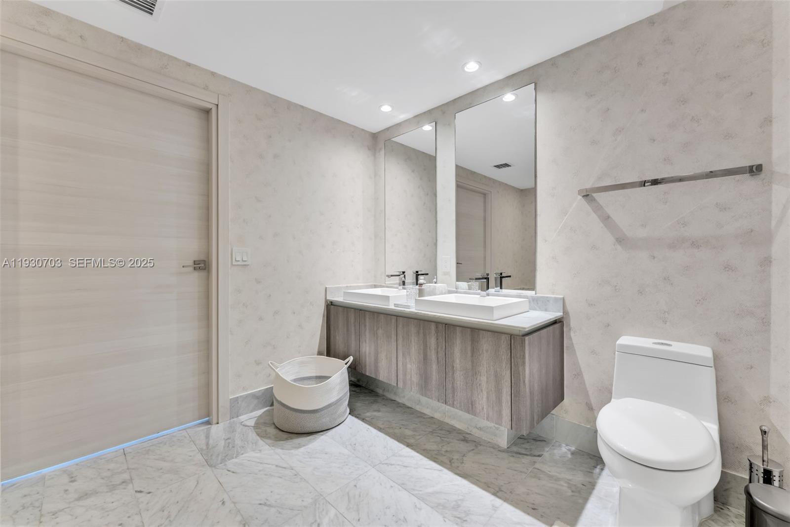 801 SMA RESIDENCE CONDO - Residential Lease