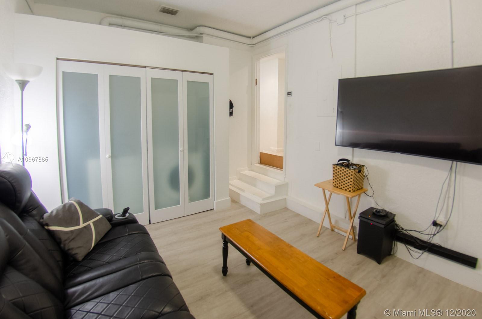 LA MIRAGE OF HARBOR VILG - Residential