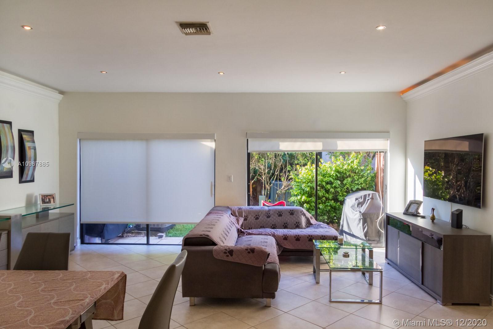 LA MIRAGE OF HARBOR VILG - Residential