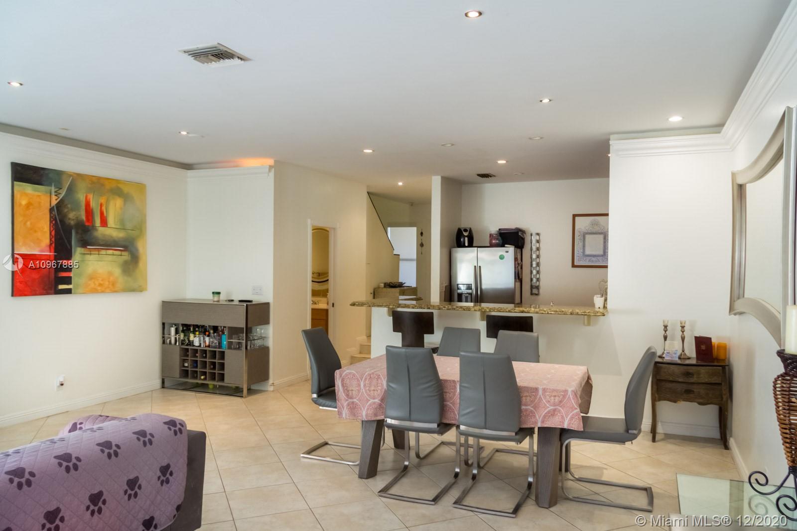 LA MIRAGE OF HARBOR VILG - Residential