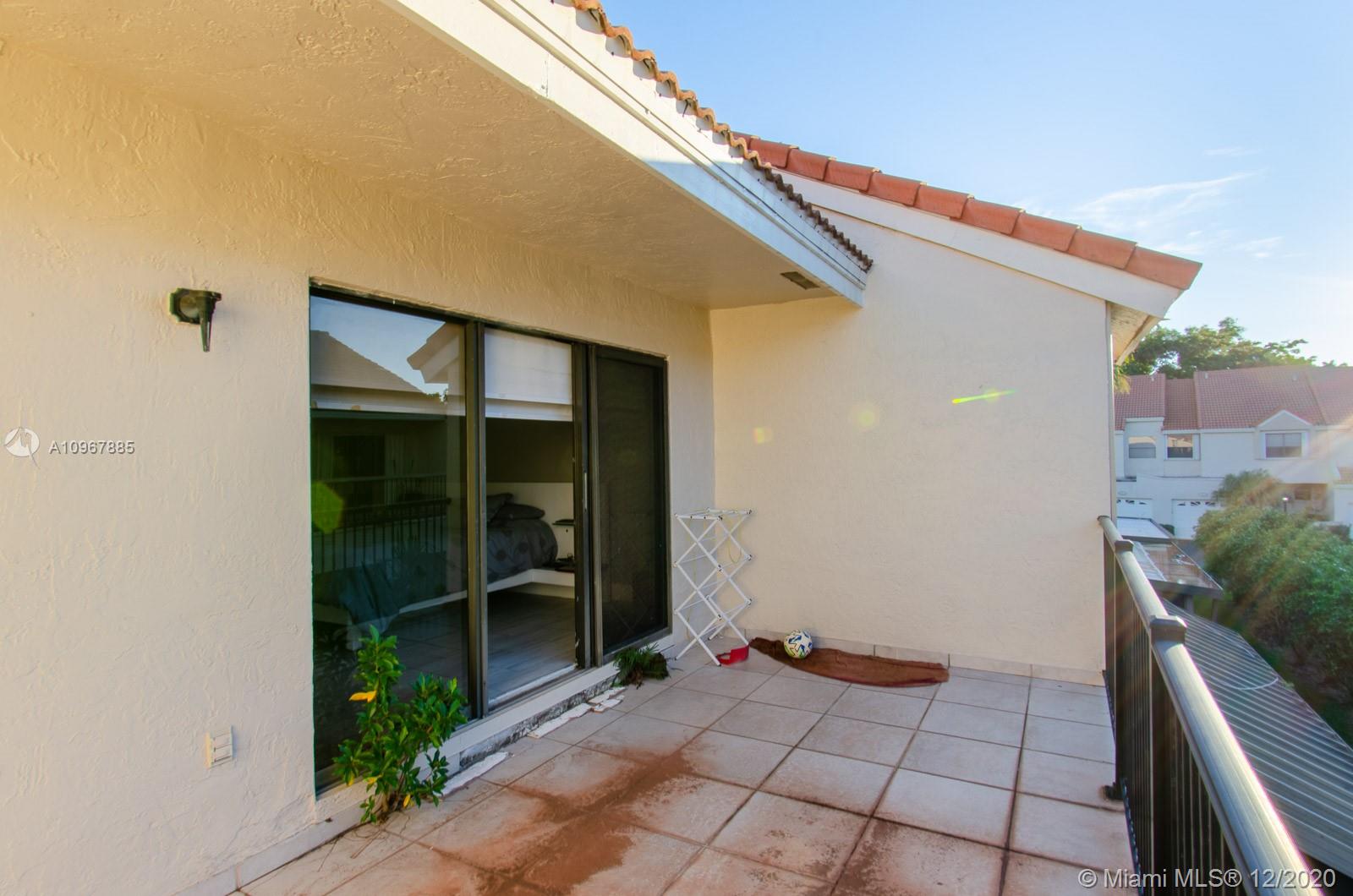 LA MIRAGE OF HARBOR VILG - Residential