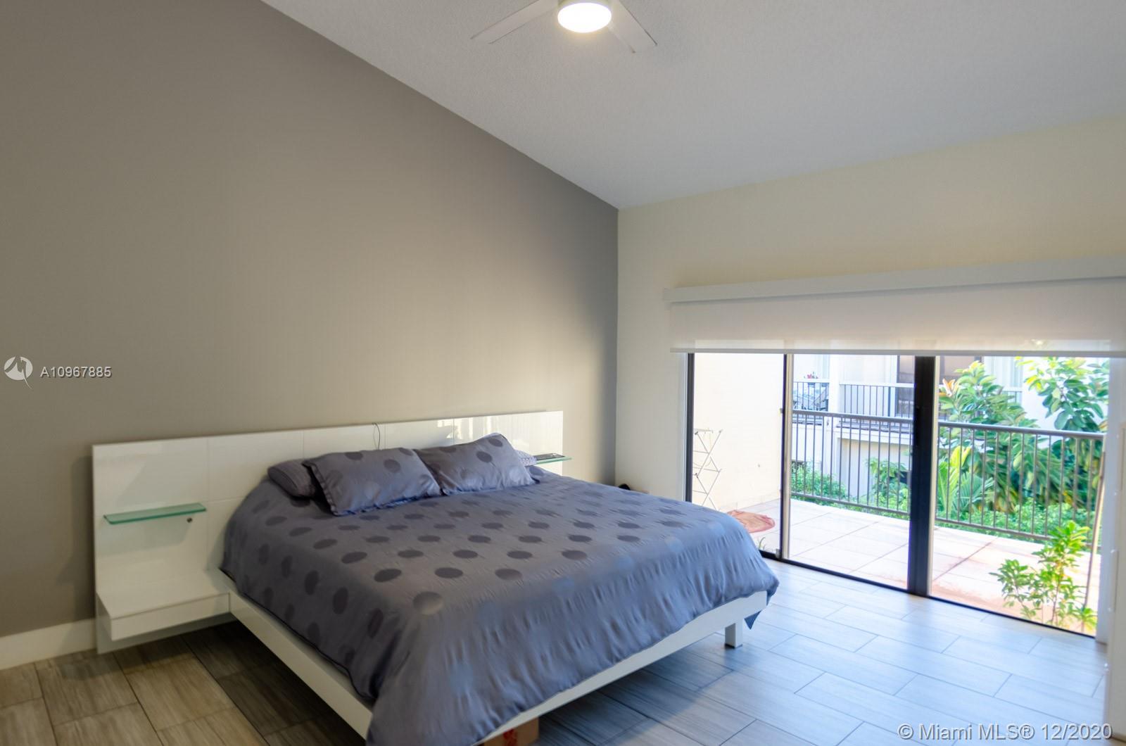 LA MIRAGE OF HARBOR VILG - Residential