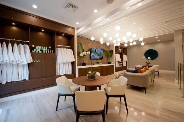 2600 ISL BLVD WILLIAMS IS - Residential