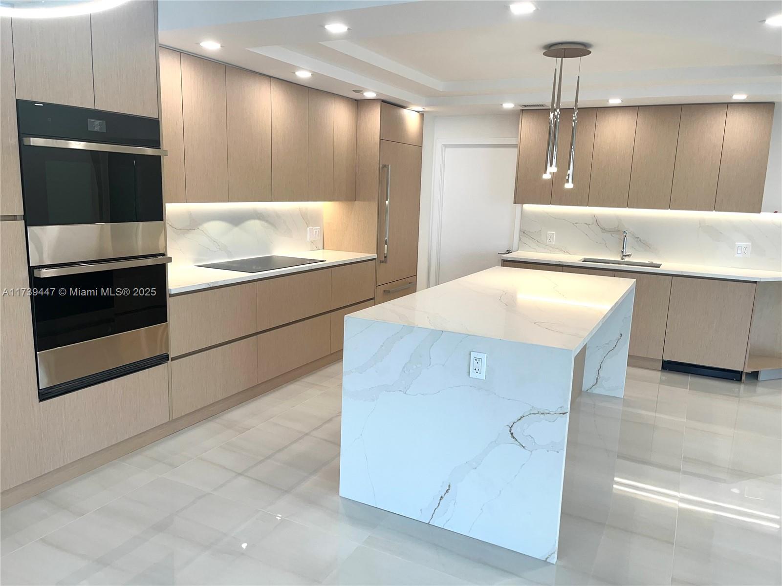 2600 ISL BLVD WILLIAMS IS - Residential