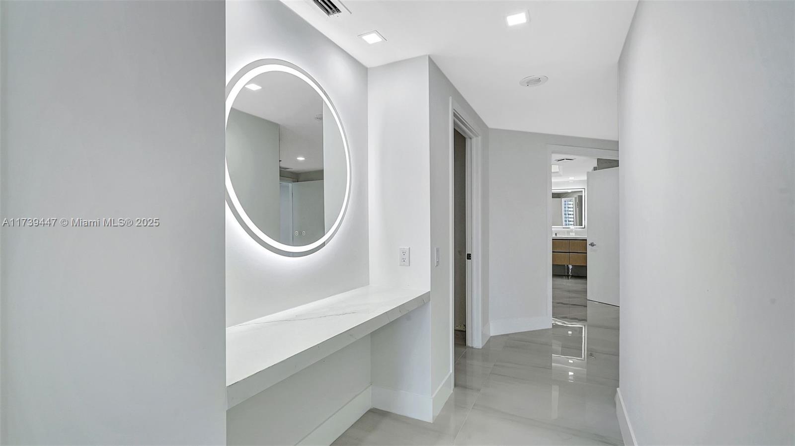 2600 ISL BLVD WILLIAMS IS - Residential