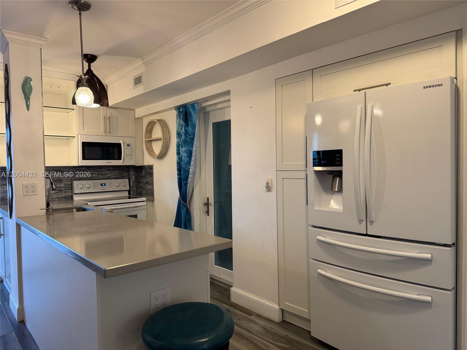 ANDORIC APTS CO-OP - Residential