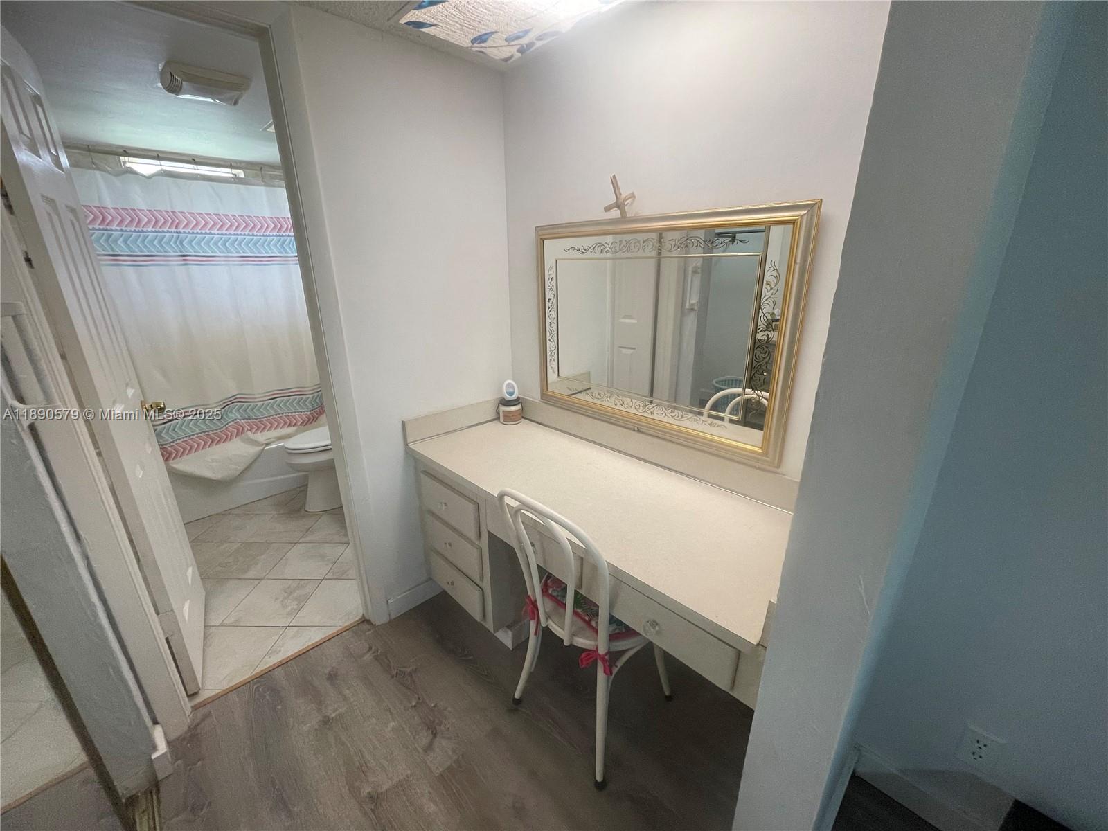 BERKLEY HOUSE EAST - Residential Lease