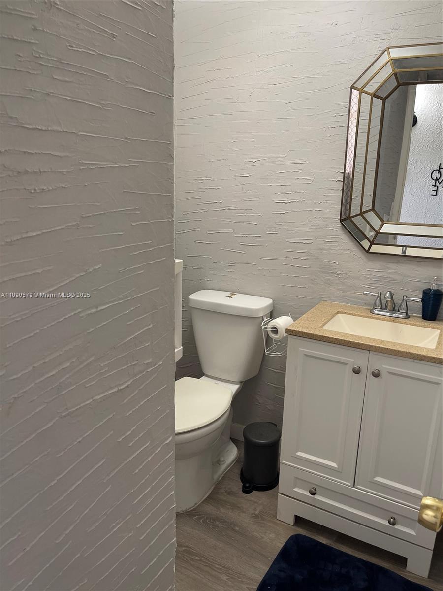 BERKLEY HOUSE EAST - Residential Lease