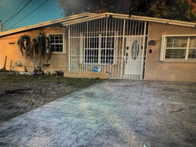 Property for Sale at 18611 Nw 28th Pl, Miami Gardens, Broward County, Florida - Bedrooms: 3 
Bathrooms: 2  - $475,000