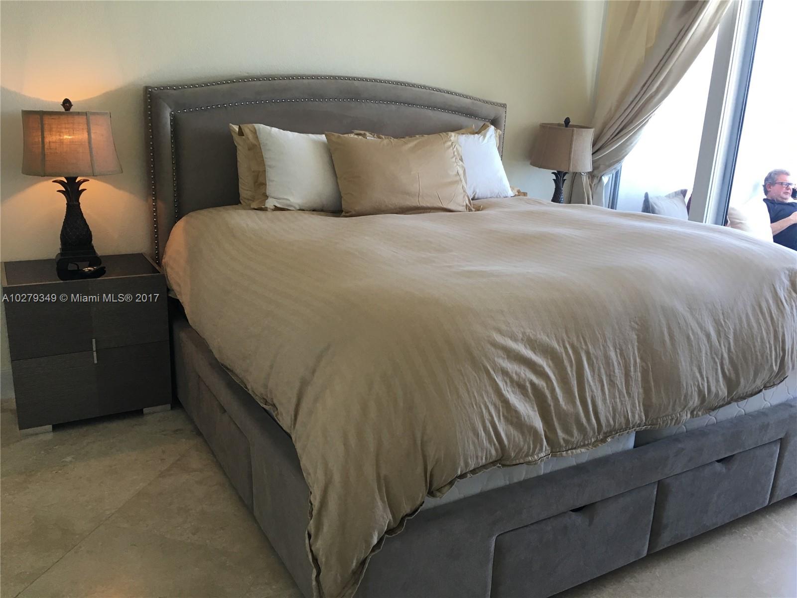THE CARRIAGE CLUB NORTH C - Residential Lease