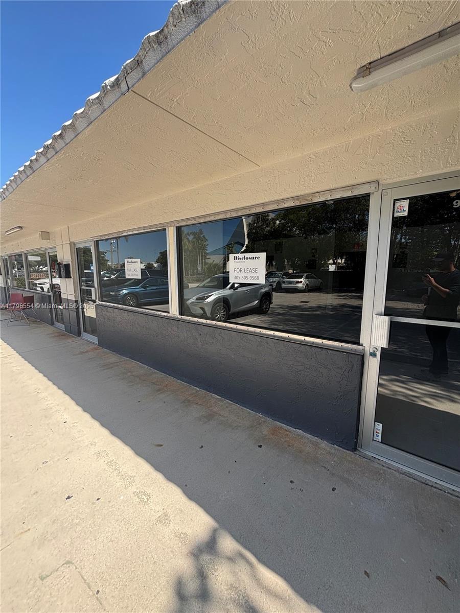 9800 SW 77th Ave
