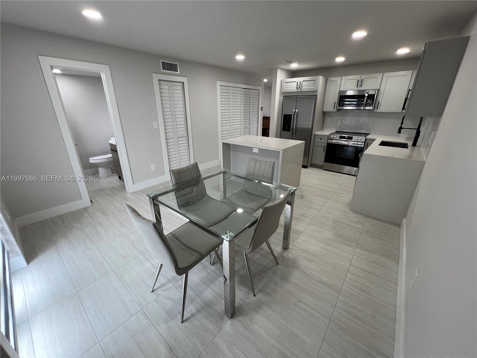 CHATEAUBLEAU VILLAS CONDO - Residential