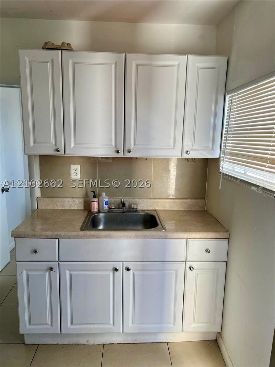 548 NW 30th St 4