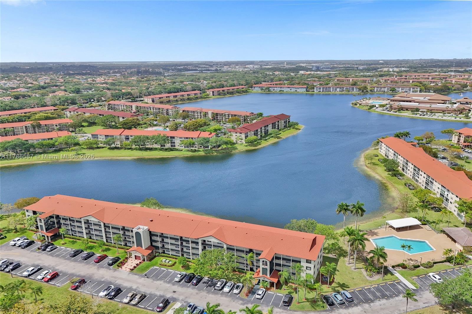 HAWTHORNE AT CENTURY VILL - Residential