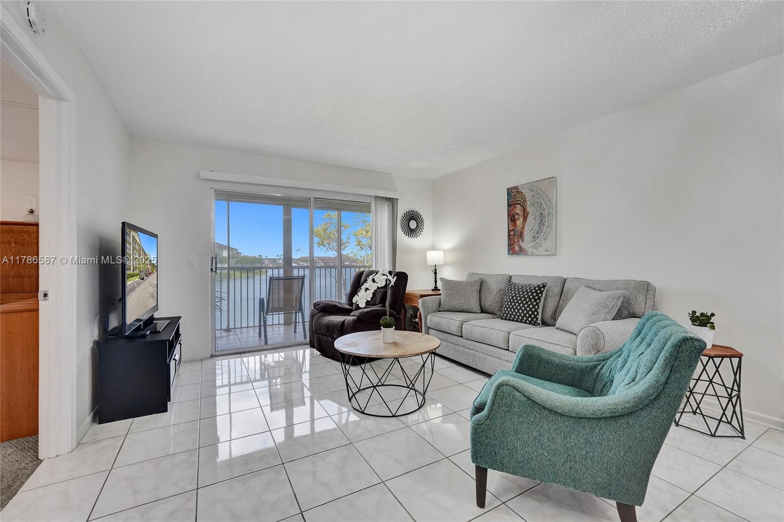 HAWTHORNE AT CENTURY VILL - Residential