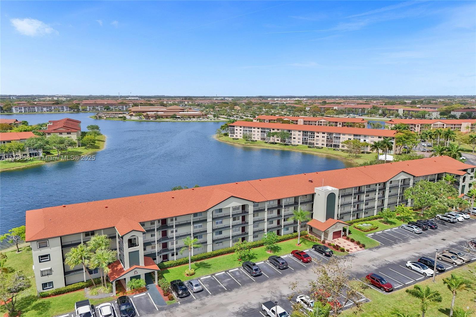 HAWTHORNE AT CENTURY VILL - Residential