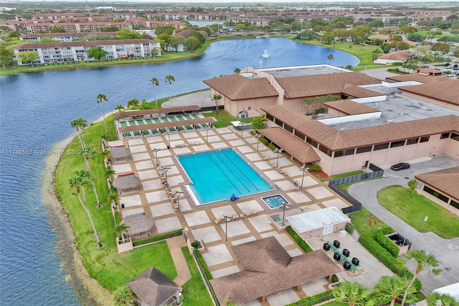 HAWTHORNE AT CENTURY VILL - Residential