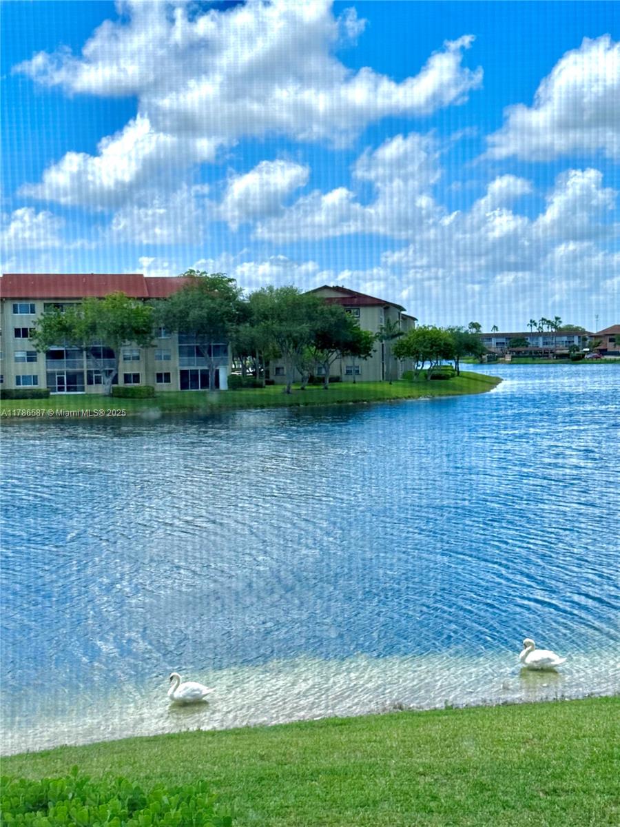 HAWTHORNE AT CENTURY VILL - Residential