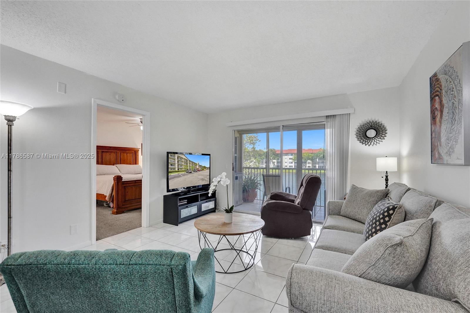 HAWTHORNE AT CENTURY VILL - Residential