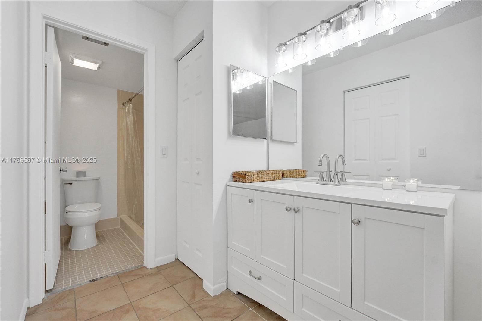 HAWTHORNE AT CENTURY VILL - Residential