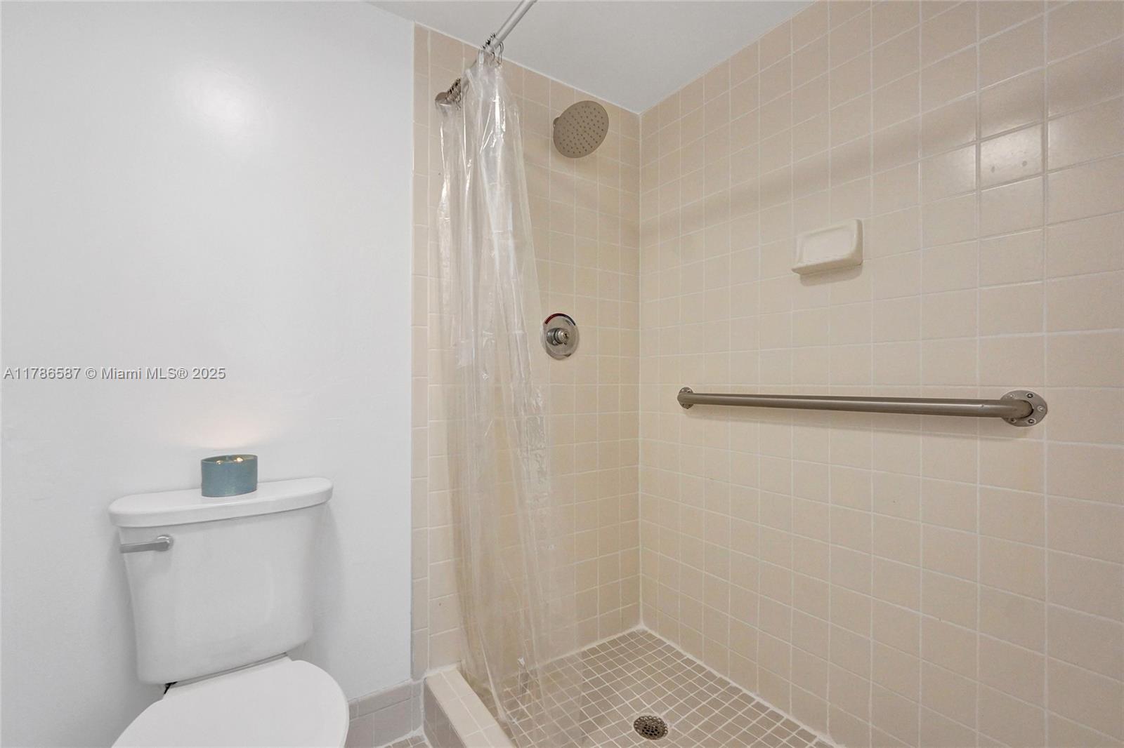 HAWTHORNE AT CENTURY VILL - Residential