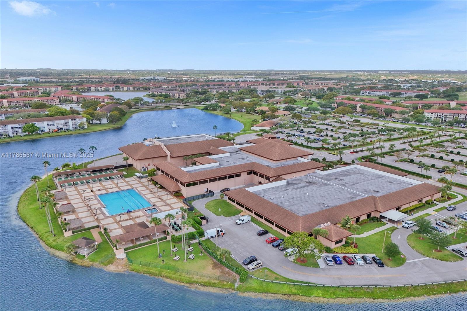 HAWTHORNE AT CENTURY VILL - Residential