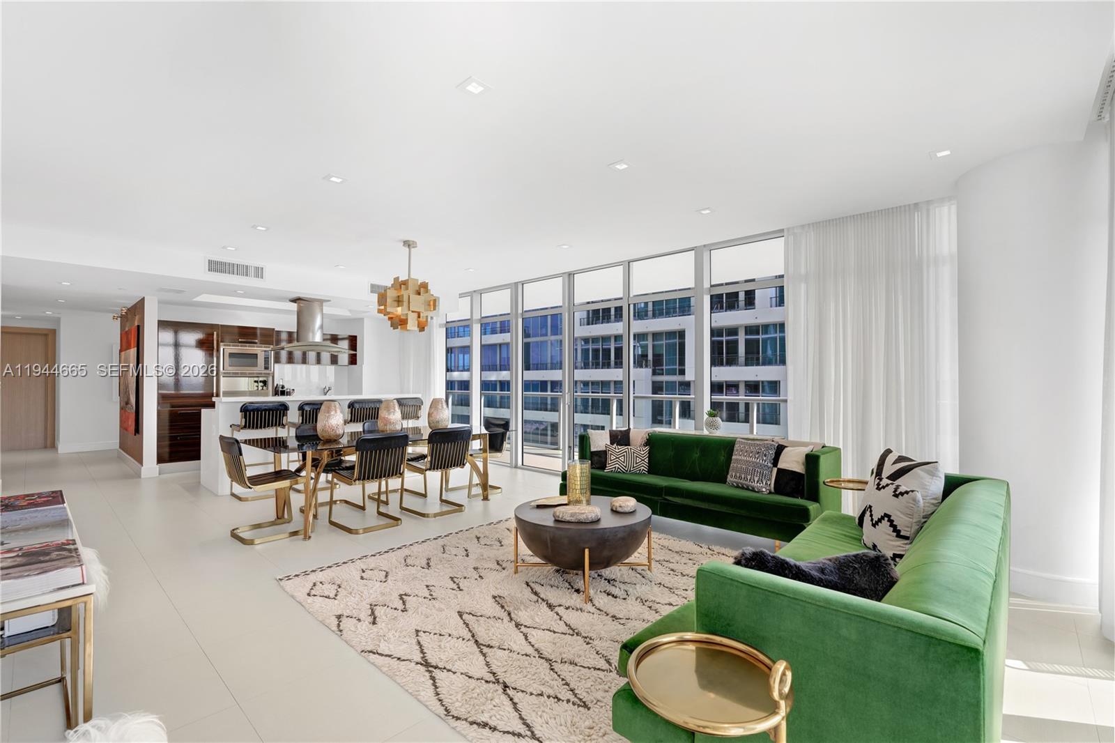 3737 Collins Ave S-703