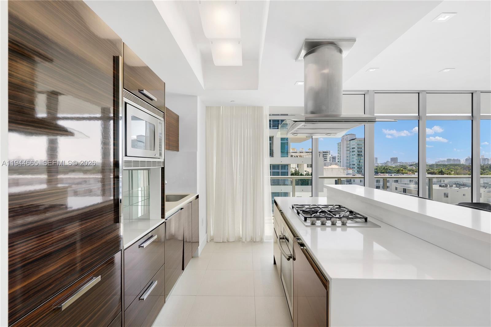 3737 Collins Ave S-703
