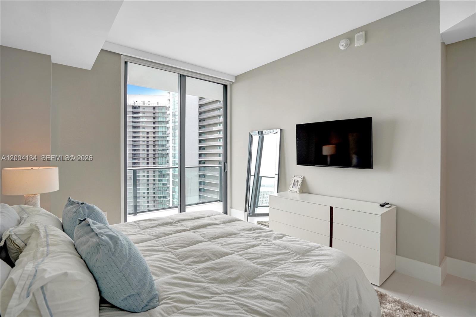 PARAISO BAYVIEWS CONDO - Residential Lease