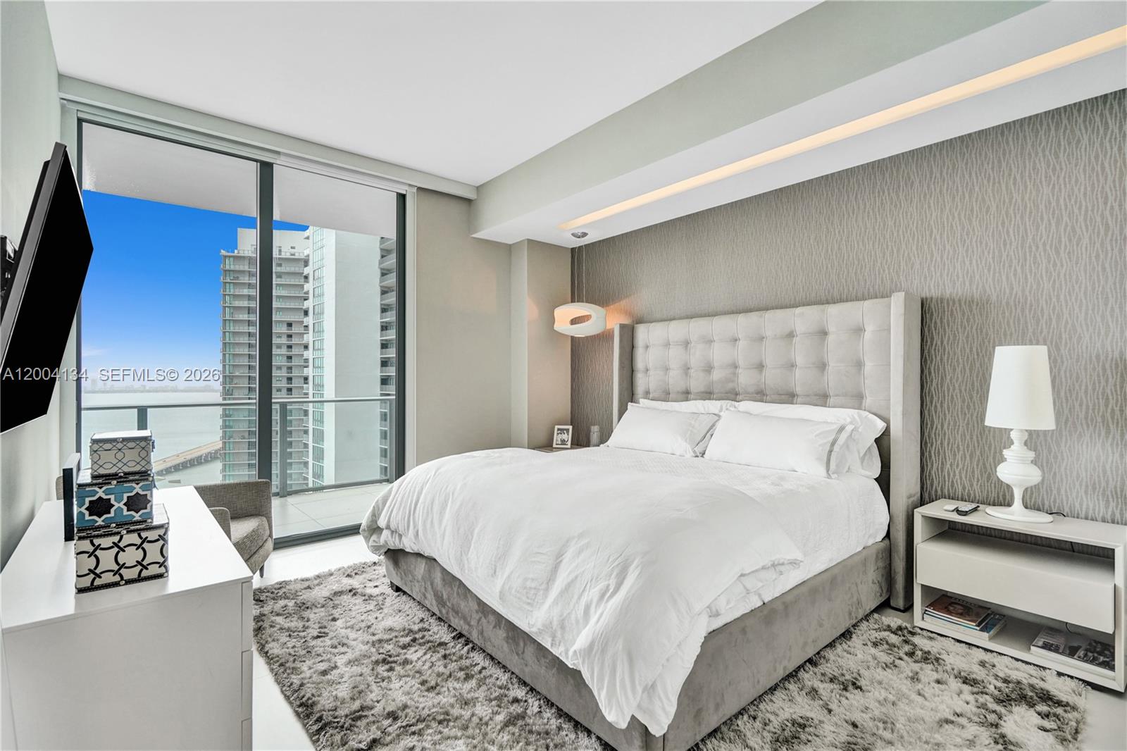 PARAISO BAYVIEWS CONDO - Residential Lease