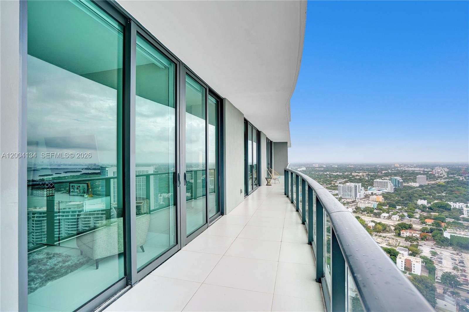 PARAISO BAYVIEWS CONDO - Residential Lease